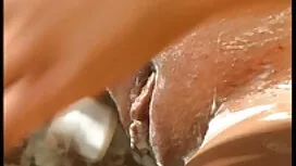 أحضر أحد الجيران لزي ...