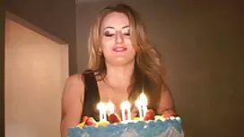 أسكب كل كلام سكسي نا ...