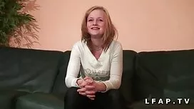 أحمر الشعر صنم بالإص ...