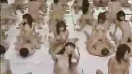 العروس على الكاميرا  ...