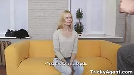 الفتيات الصغيرات هزل ...