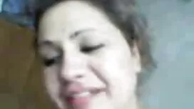 سخيف مع صديق زوجته ف ...