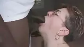 الرطب كس الرذاذ في ك ...
