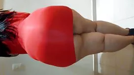 يأخذ سرطان كبير مساج ...